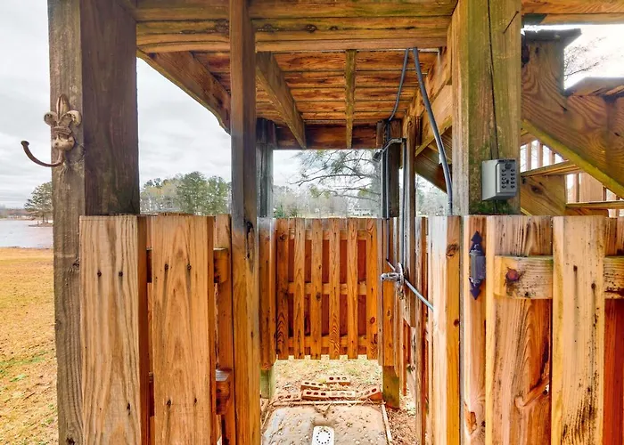 Waterfront Lake Murray Home W/ Dock: Dogs Welcome!