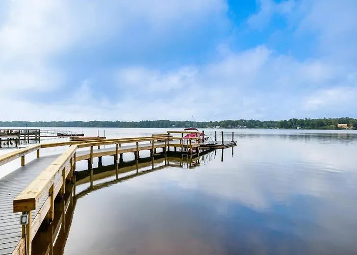 Private Boat Dock: Waterfront Lake Murray Haven